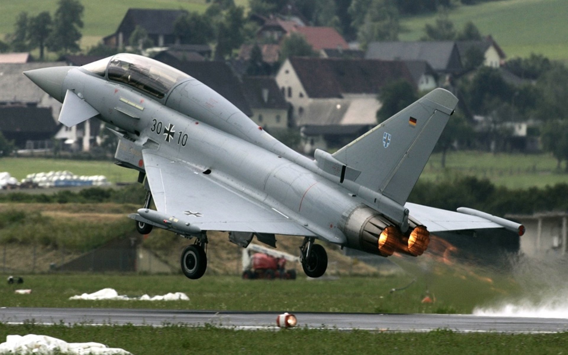 _户外攀岩新路径:挑战未知的新景观_,户外攀岩图片大全