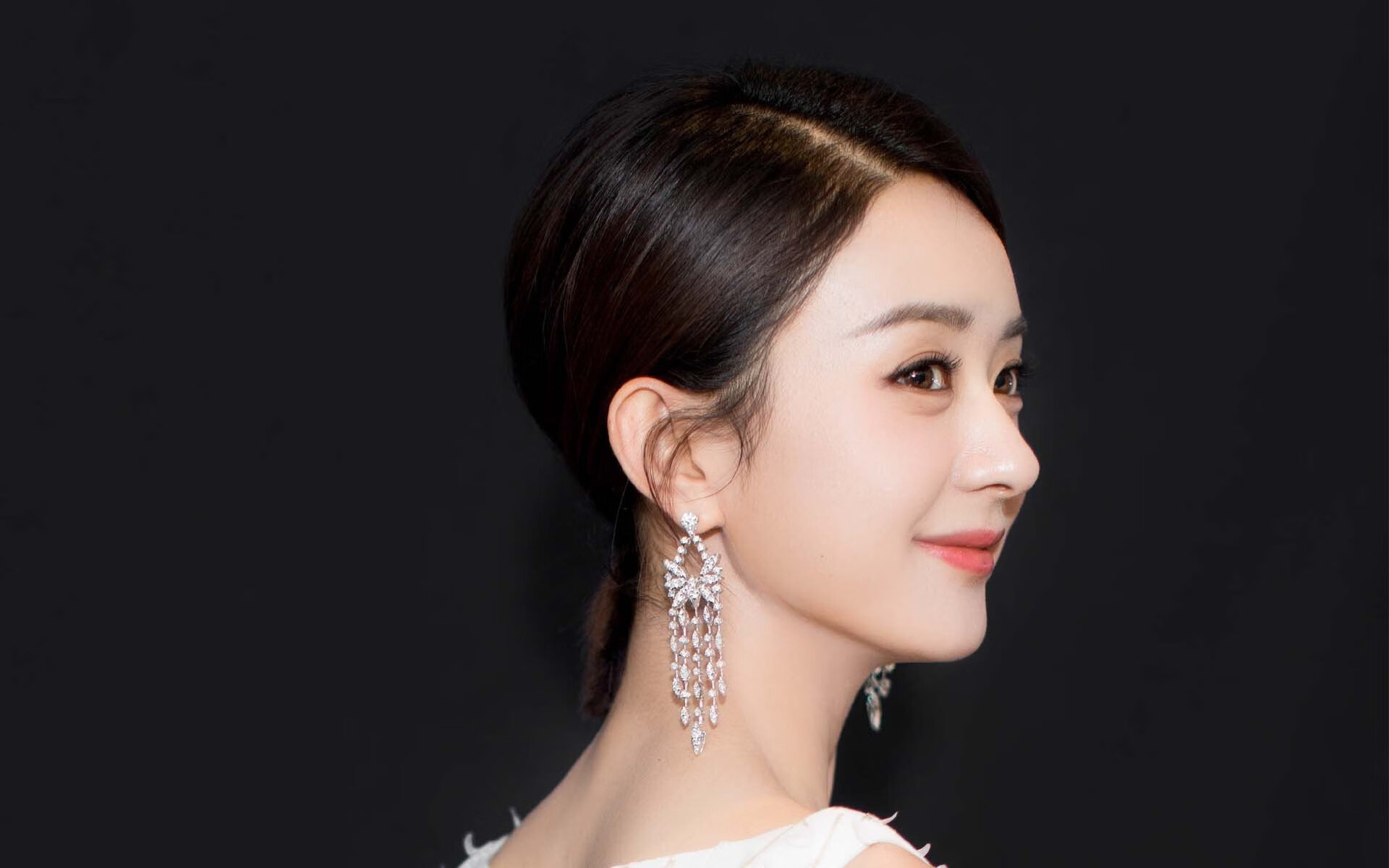 “本土教练培养计划取得显著成效”,教练员培养体系