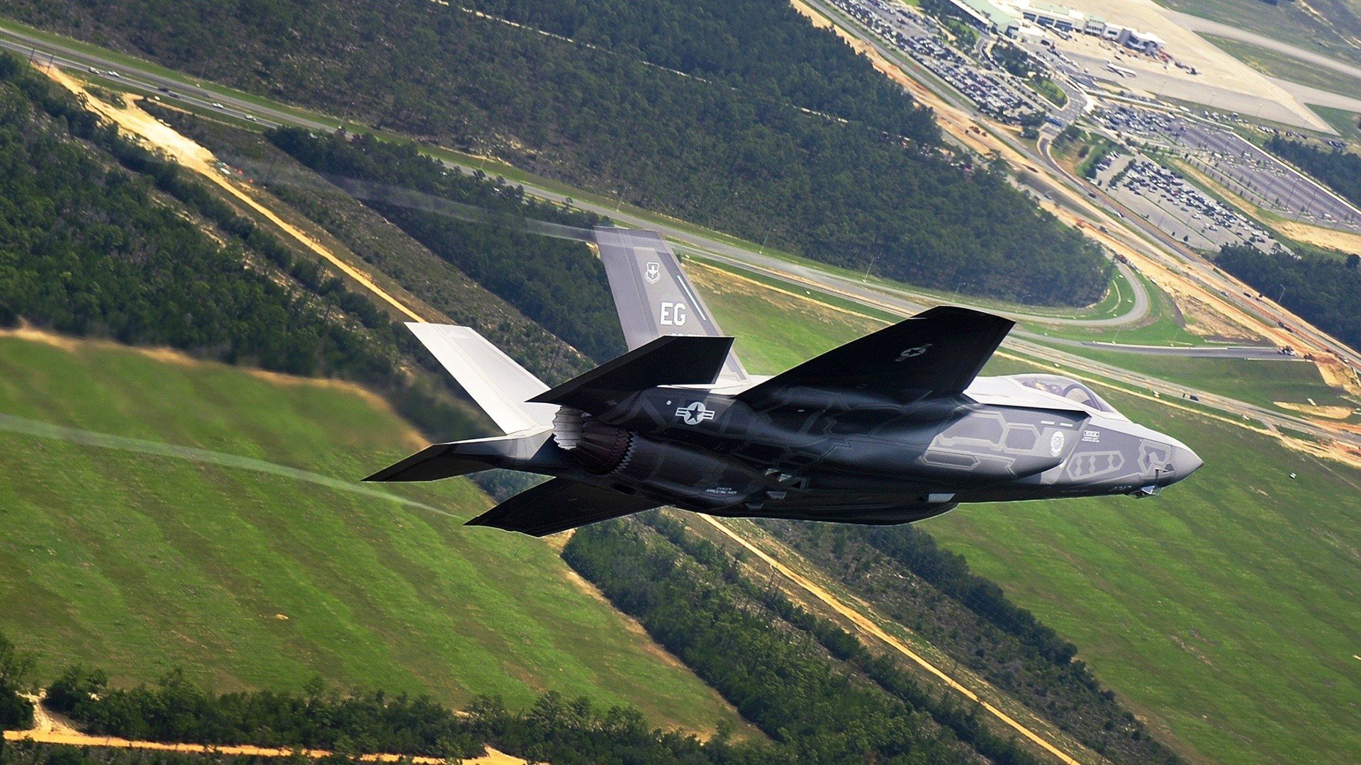 英超青训融合比赛视频语义解析提升年轻球员战术学习速度，英超本土青训规则